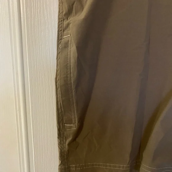 MARMOT SHORTS - perfect condition - Picture 2 of 6